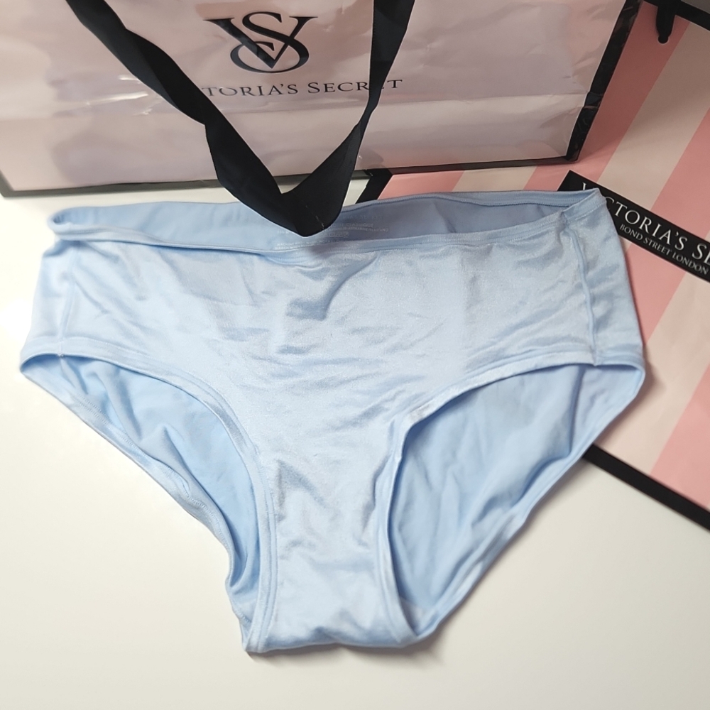 Victoria's Secret "Fabulous" Hiphugger Panties size medium